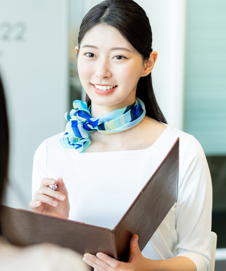 美容カウンセラー